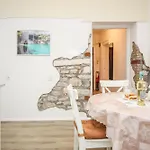 Forum Oasis Апартаменти *